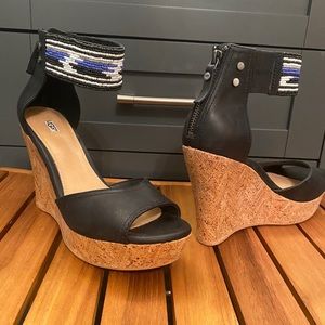 UGG size 8 shoe beautiful!!!